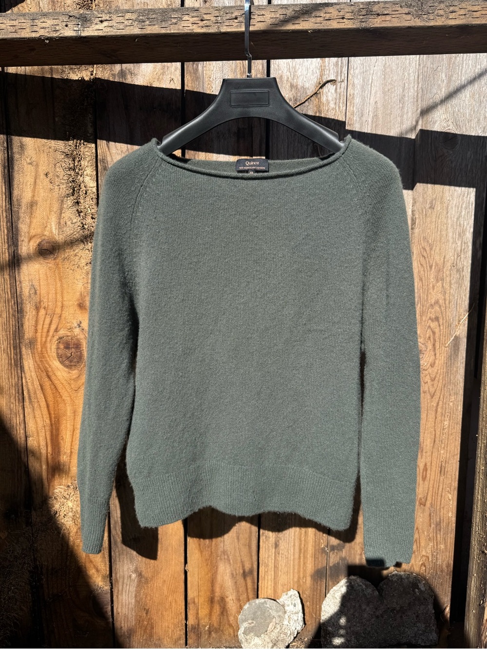Quince Women's Crewneck Sweater in Dark Green 💯 Mongolian Cashmere